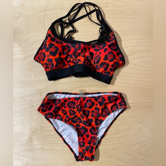 Two Piece Swim Suit size Small (IO) - Picture 3 of 15